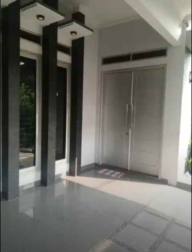 dijual rumah komplek pondok kelapa