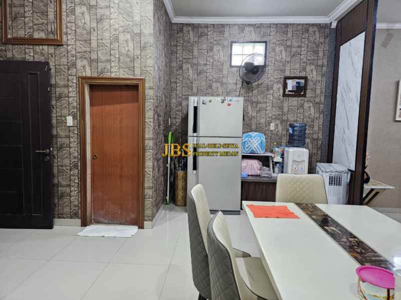 dijual rumah komplek rahayu mas jalan