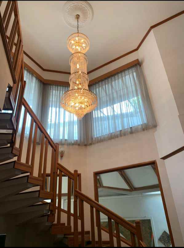 dijual rumah komplek villa delima lebak