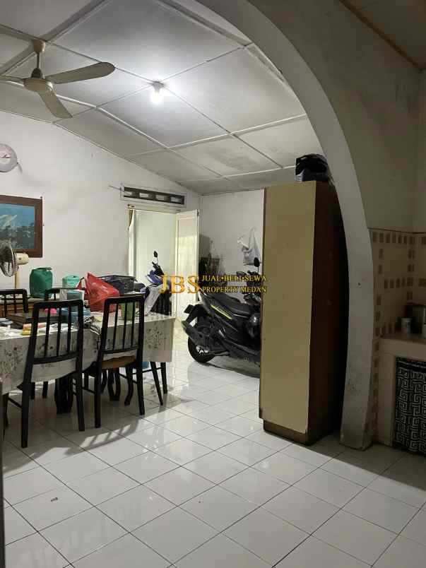 dijual rumah komplek wartawan jalan