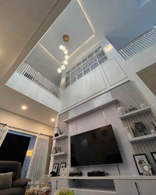 dijual rumah kota wisata cibubur