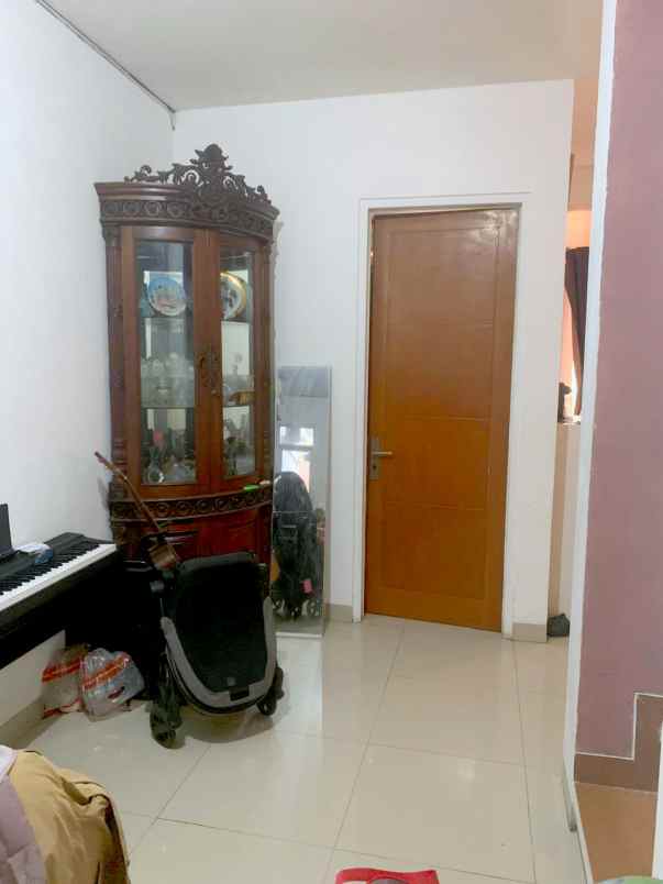 dijual rumah kramat jati