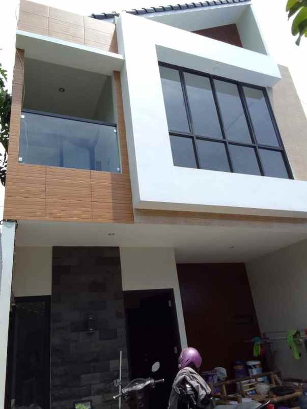 dijual rumah kramat lubang buaya