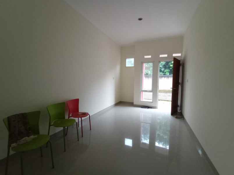 dijual rumah kranggan