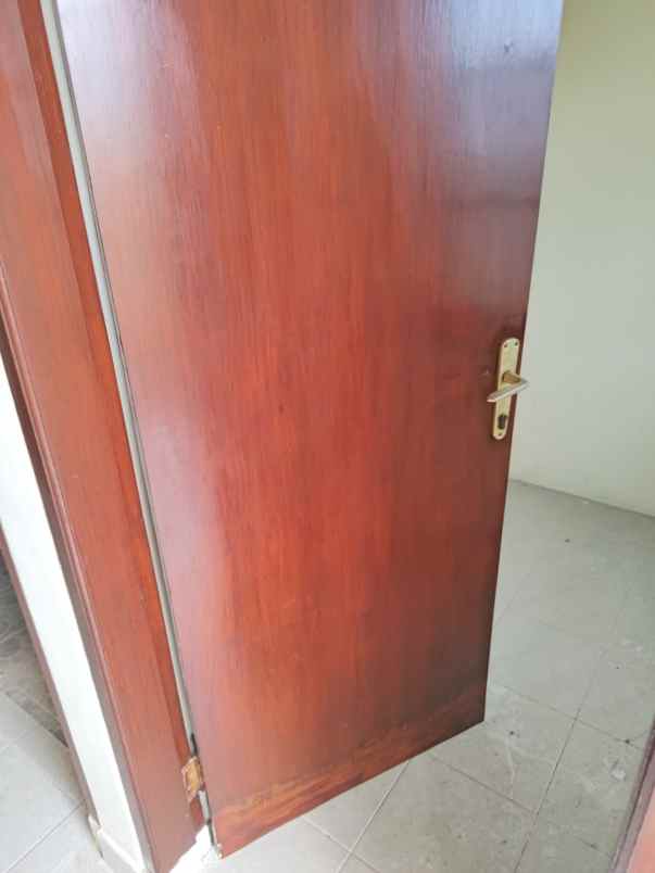 dijual rumah kreo