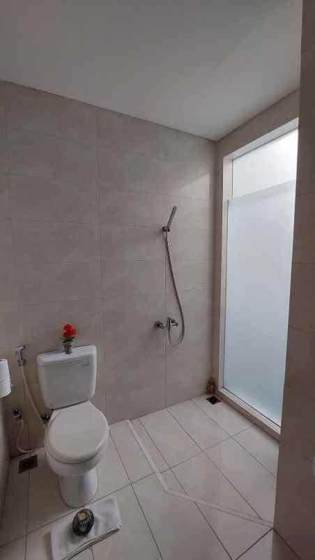 dijual rumah laguna kejawan putih kalisari