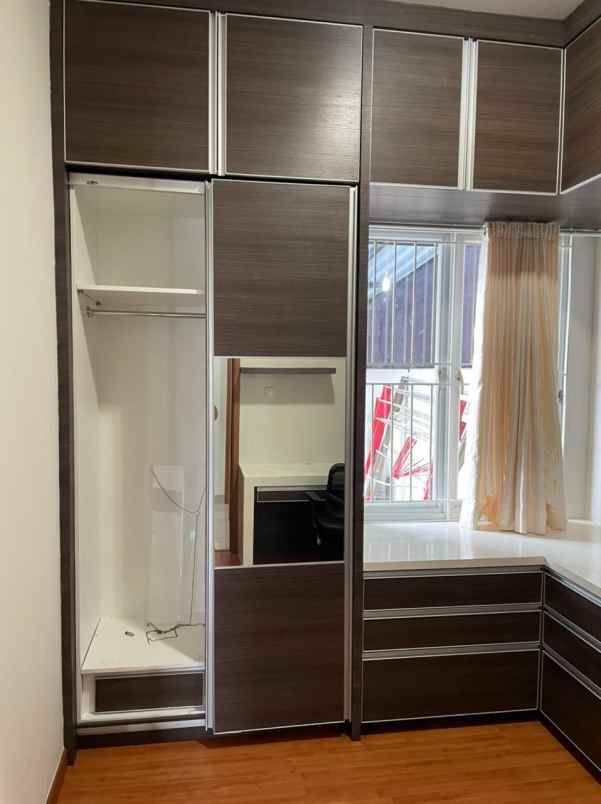 dijual rumah lebak bulus cilandak