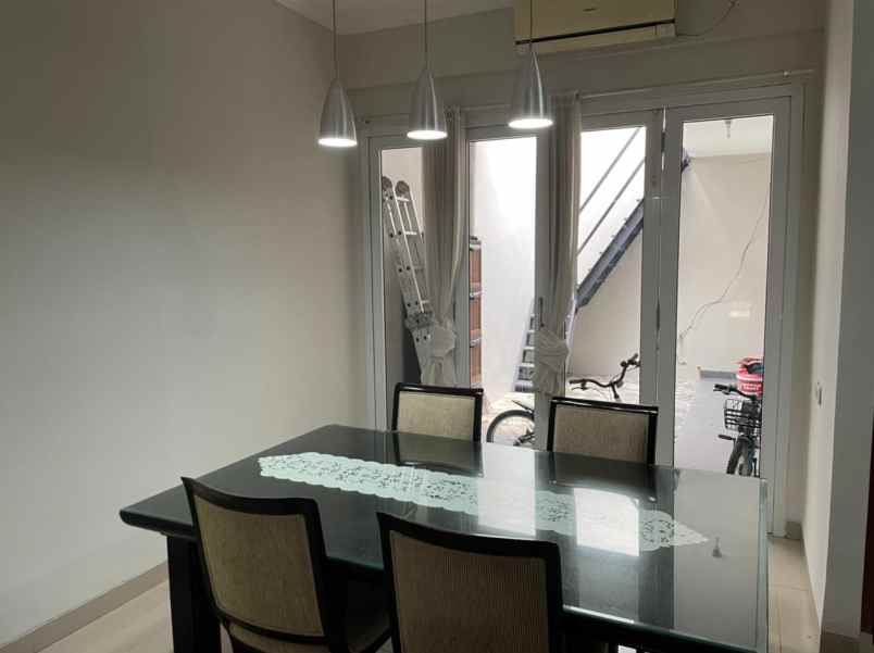 dijual rumah lebak bulus cilandak