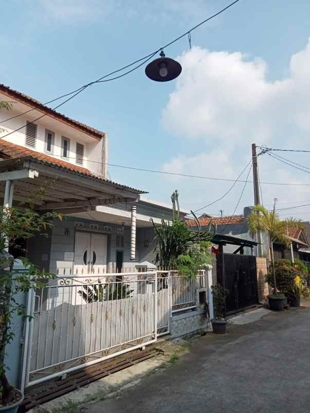 dijual rumah leuwigajah