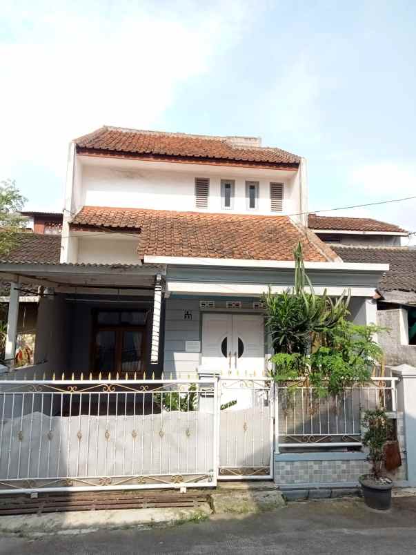 dijual rumah leuwigajah