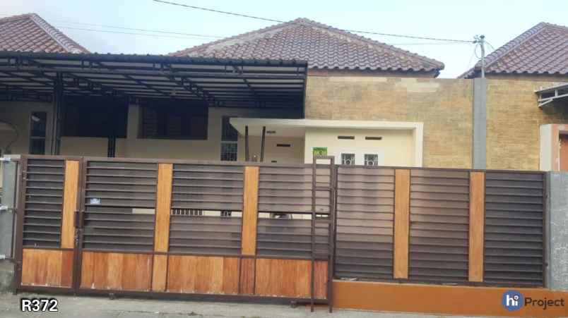 dijual rumah lingsar lombok barat