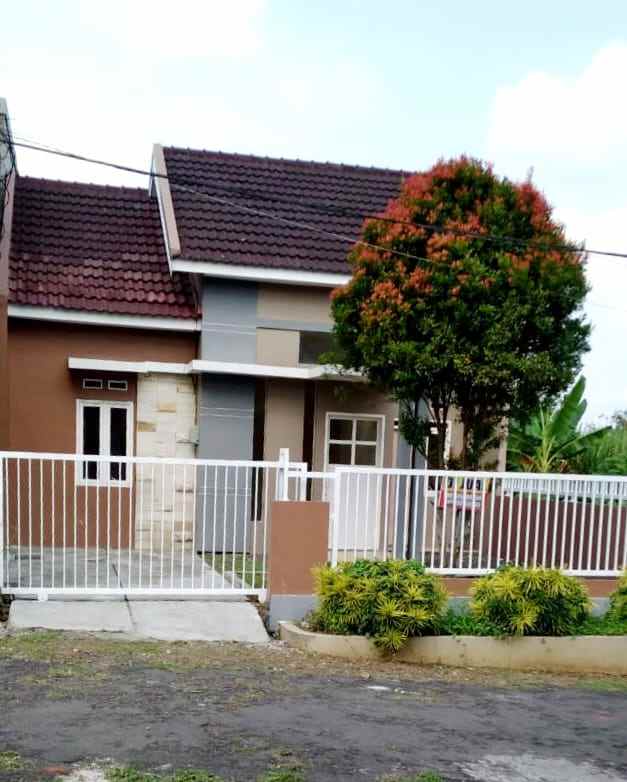 dijual rumah lokasi banjararum singosari malang