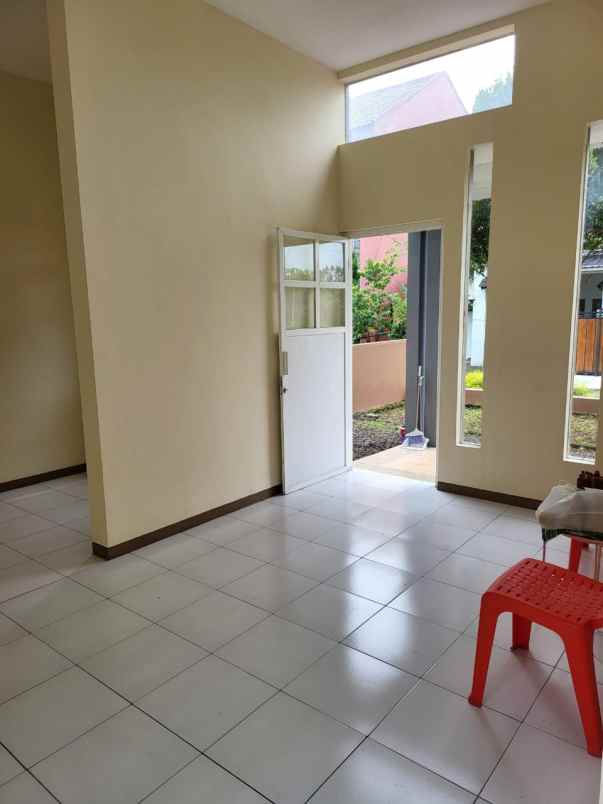 dijual rumah lokasi banjararum singosari malang