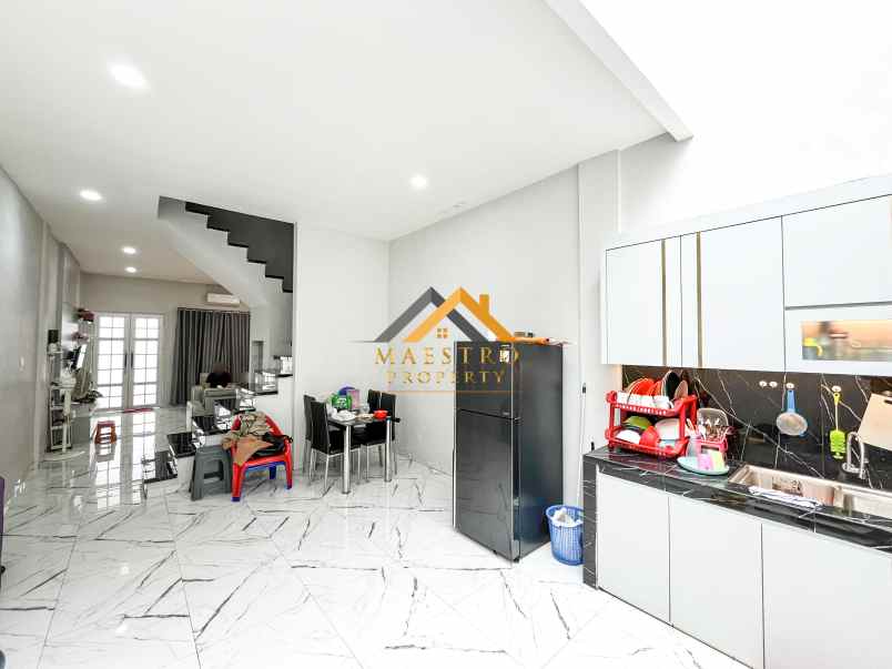 dijual rumah lux komplek w villas jalan bakti luhur