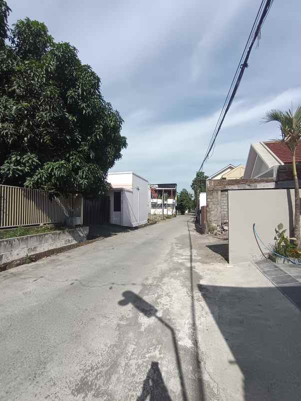 dijual rumah maguwoharjo