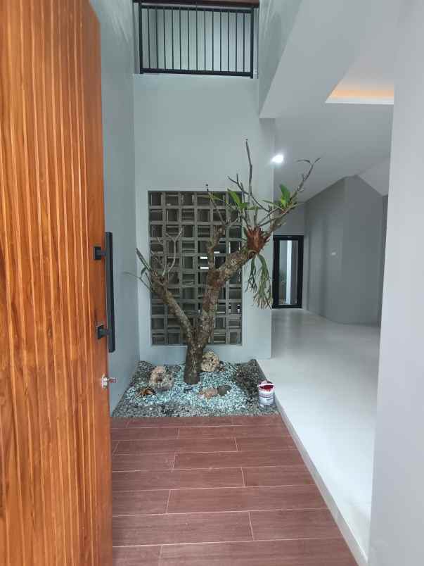 dijual rumah maguwoharjo
