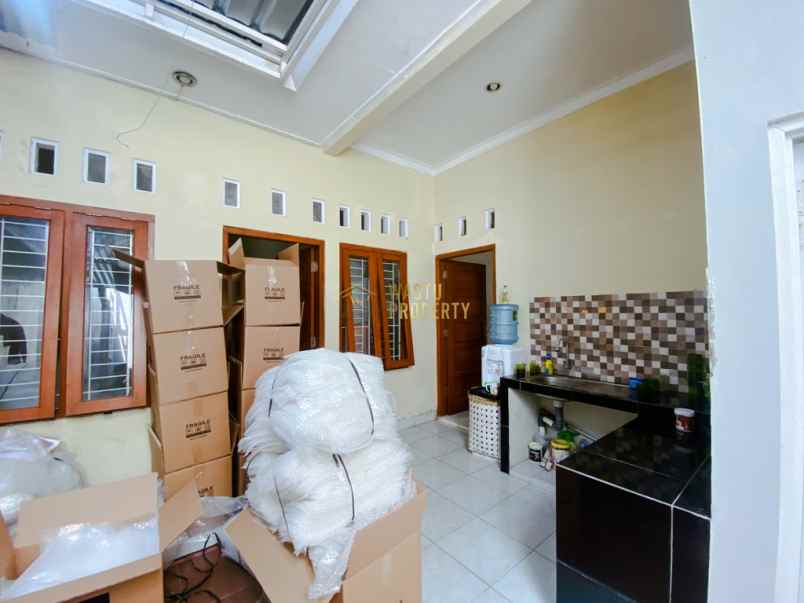 dijual rumah maguwoharjo depok sleman