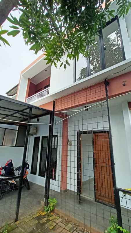 dijual rumah mampang