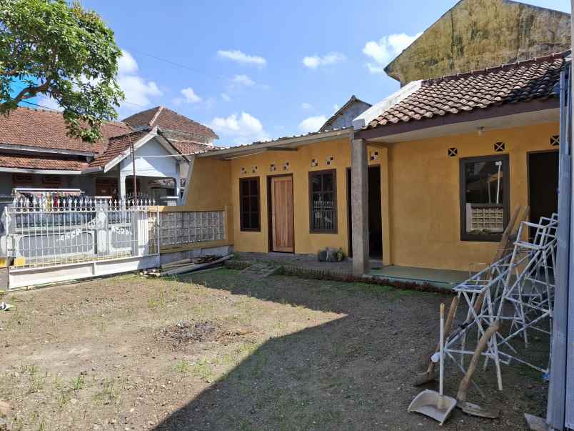 dijual rumah mangli