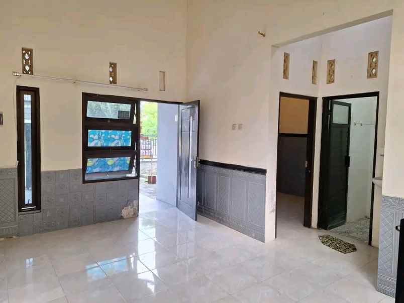 dijual rumah manguwoharjo