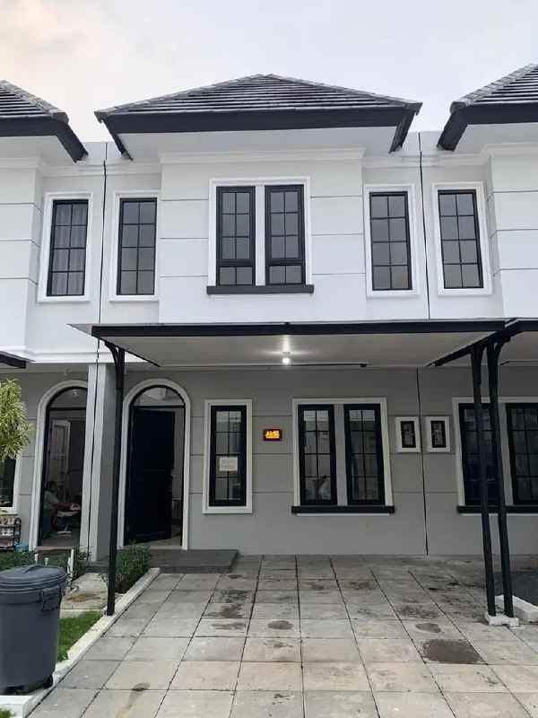 dijual rumah mansion nine