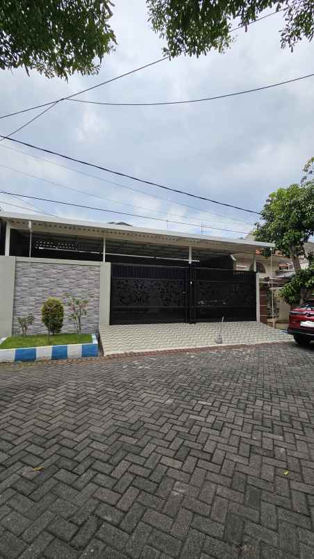 dijual rumah manyar jaya surabaya