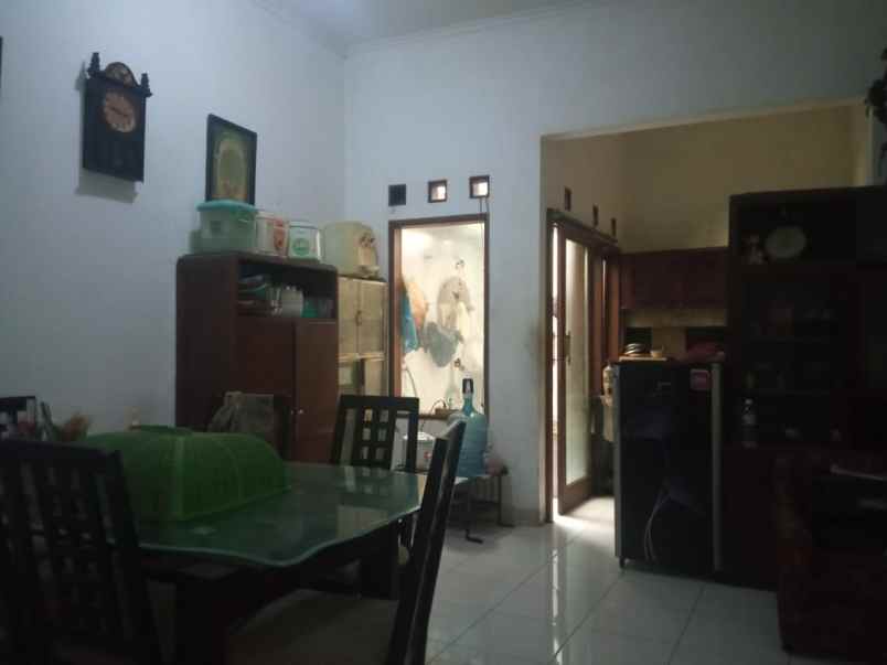 dijual rumah margahayu raya