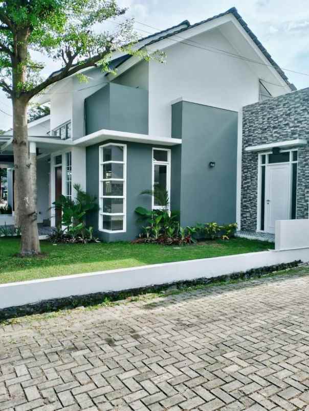 dijual rumah margahayu raya