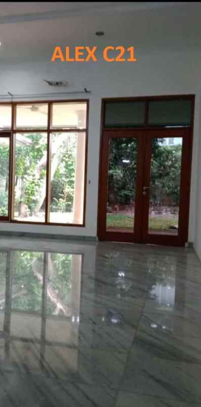 dijual rumah megah classic di cilandak b u