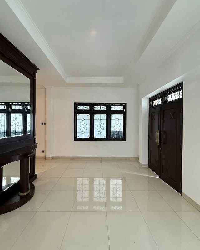dijual rumah menteng