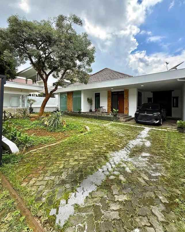 dijual rumah menteng