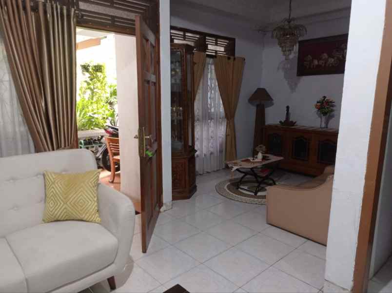 dijual rumah menteng dalam