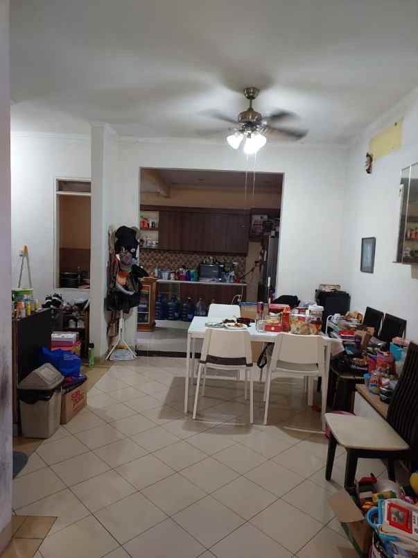 dijual rumah metland menteng cluster