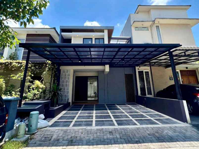 dijual rumah mocca vrbana dian istana