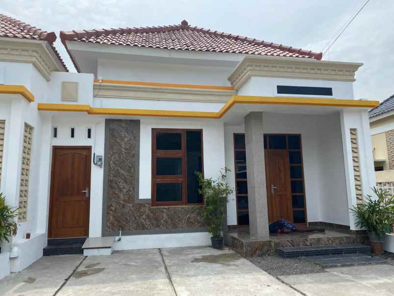 dijual rumah modern lokasi tengah kota klaten