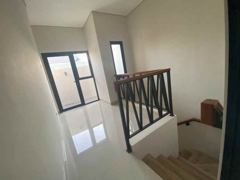 dijual rumah mustika jaya