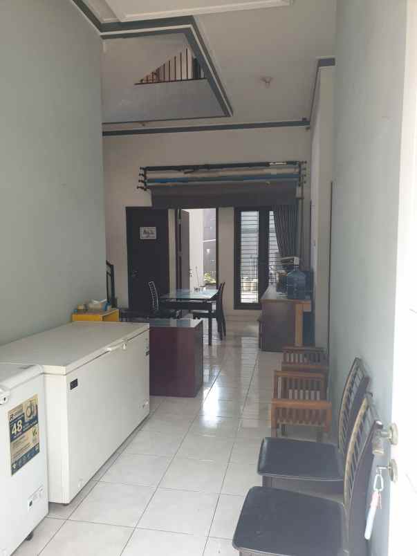 dijual rumah ngagel