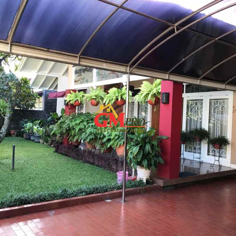 dijual rumah nyaman di sarikaso sarijadi kota bandung