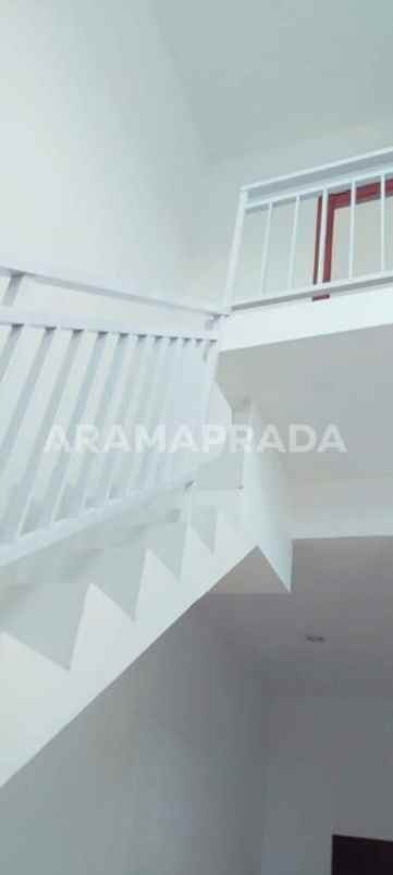 dijual rumah padangsambian