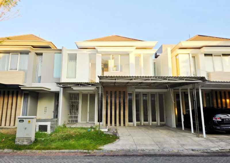 dijual rumah pakuwon city bahama beach