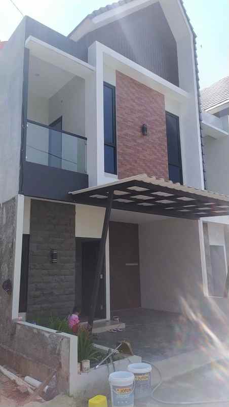 dijual rumah palem cibubur ciracas