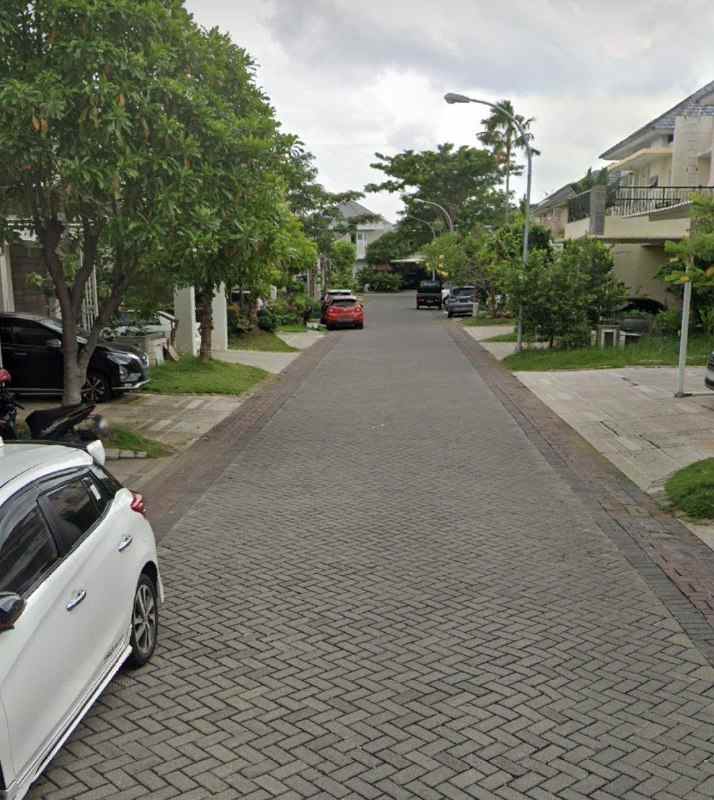 dijual rumah palm beach pakuwon city