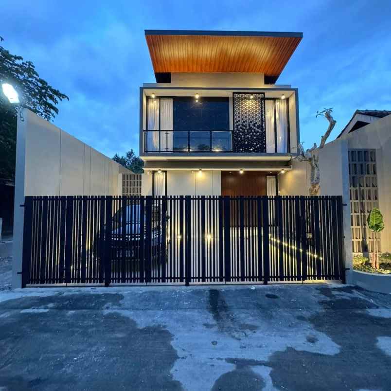 dijual rumah pamella 7