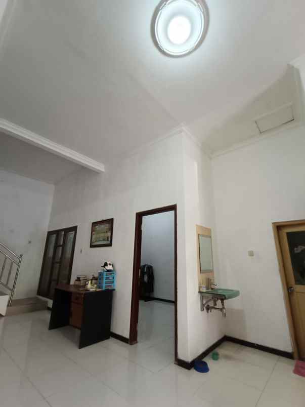 dijual rumah pandanwangi