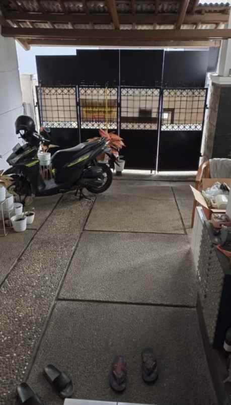 dijual rumah pasantren