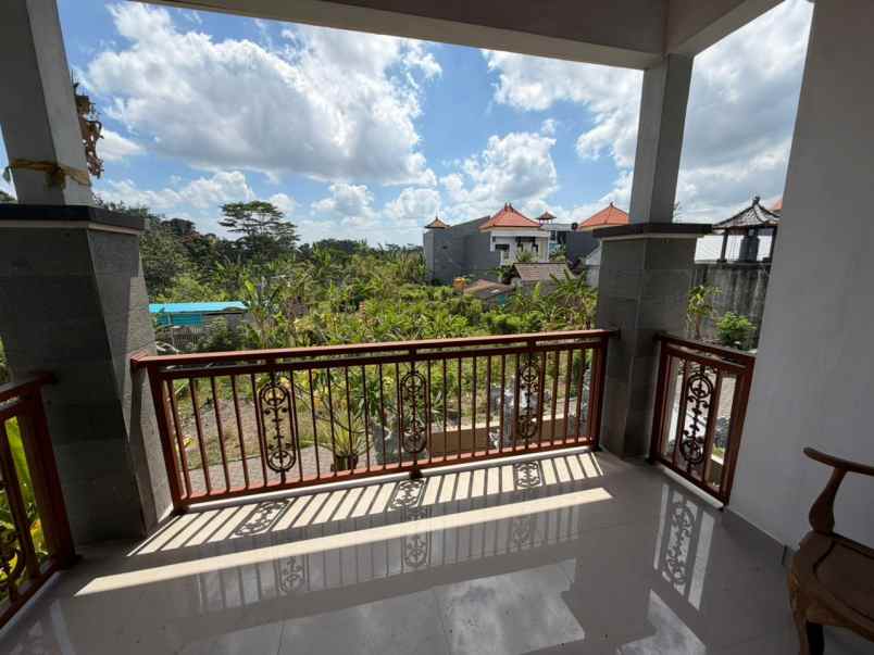 dijual rumah pasekan abiantuwung