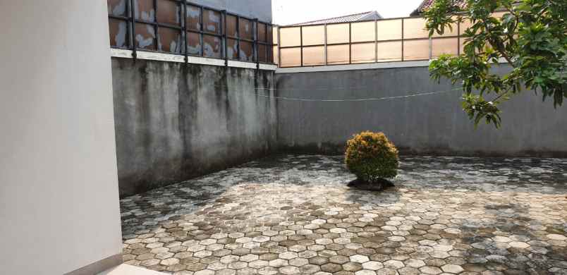 dijual rumah pejaten timur