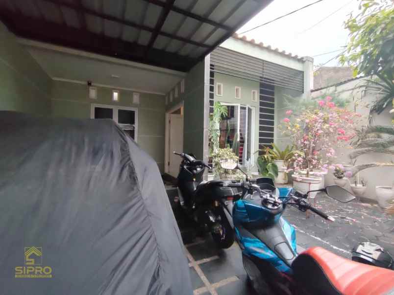 dijual rumah peninggaran kebayoran