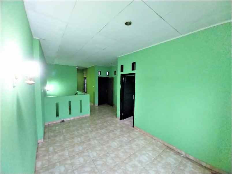 dijual rumah permunas 1