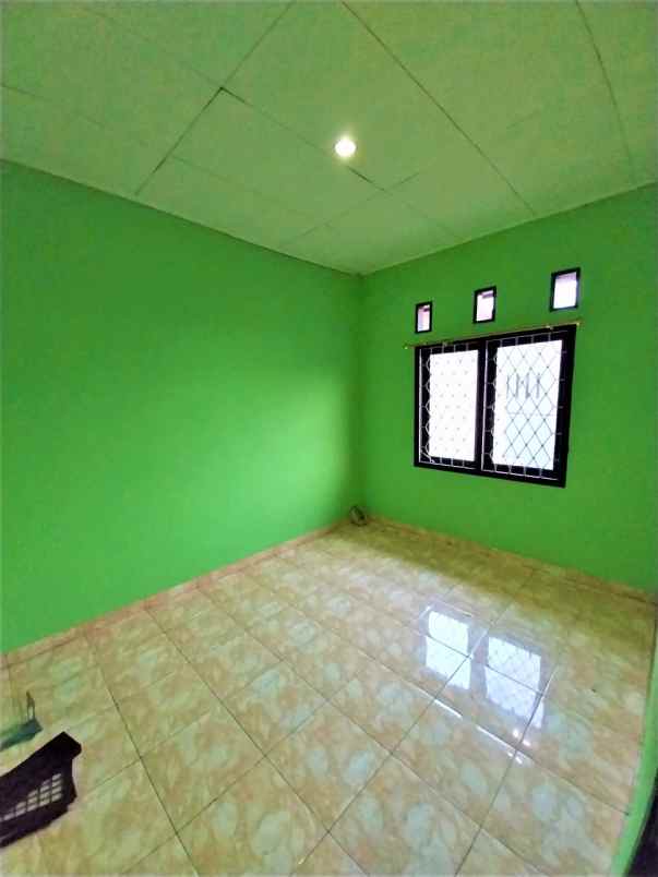 dijual rumah permunas 1